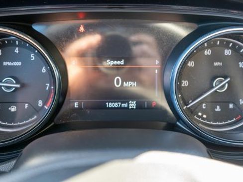 Used 2022 Buick Encore GX Select w/ Sport Touring Package image 22