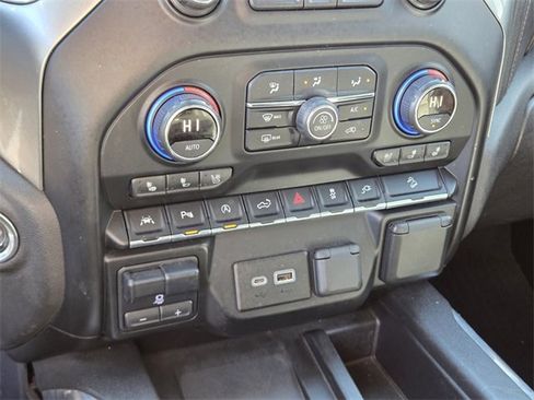 Certified 2020 Chevrolet Silverado 1500 LTZ image 21