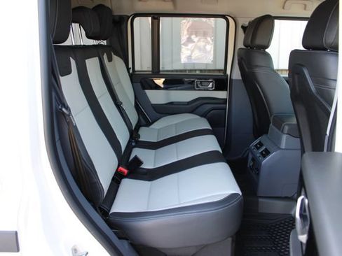 Used 2025 INEOS Grenadier AWD/4WD image 45
