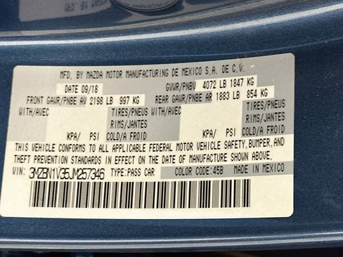Used 2018 MAZDA MAZDA3 Touring FWD image 12