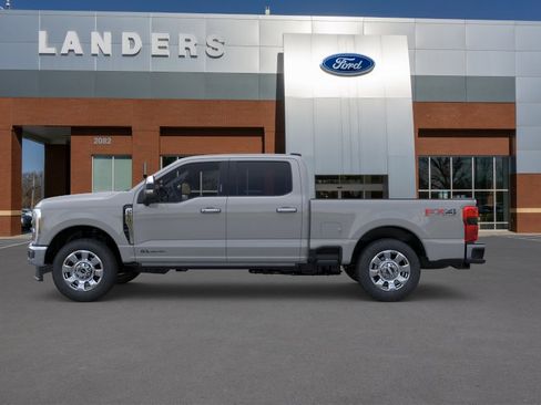 New 2026 Ford F250 Lariat w/ Lariat Ultimate Package image 3