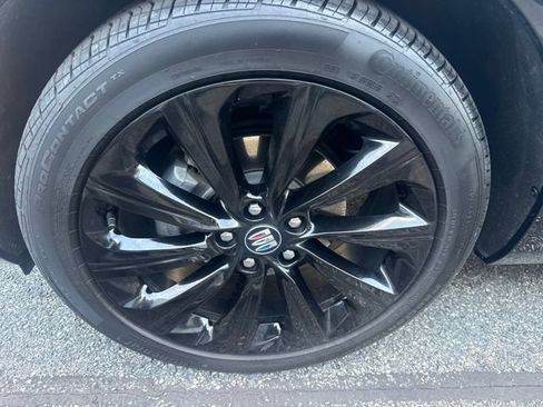 Used 2024 Buick Envista Sport Touring w/ Convenience I Package FWD image 4