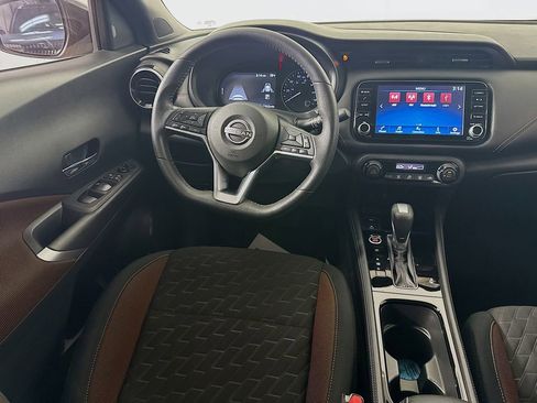 Used 2023 Nissan Kicks SR image 26