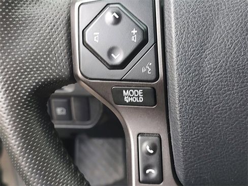 Used 2019 Toyota Tacoma TRD Off-Road image 22