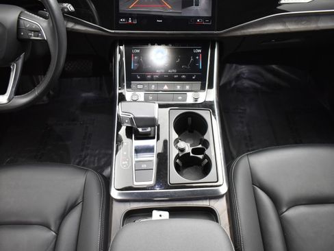 Used 2021 Audi Q8 Premium w/ Black Optic Package AWD/4WD image 22