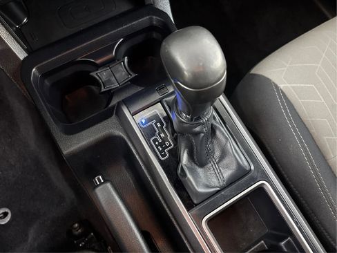 Used 2020 Toyota Tacoma TRD Off-Road image 44