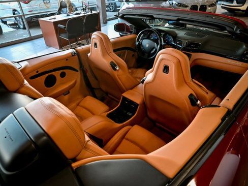 Used 2018 Maserati GranTurismo Convertible image 22