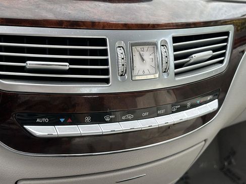 Used 2010 Mercedes-Benz S 550 image 27