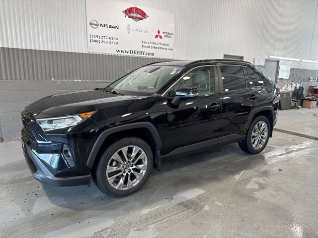 Used 2019 Toyota RAV4 XLE Premium w/ Protection Package FWD image 8