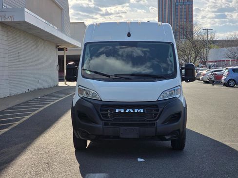 Used 2023 RAM ProMaster 2500 FWD image 2