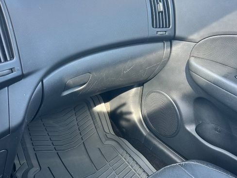 Used 2011 Hyundai Elantra FWD image 14
