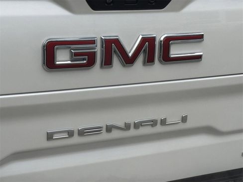 Used 2021 GMC Sierra 1500 Denali w/ Driver Alert Package II image 31