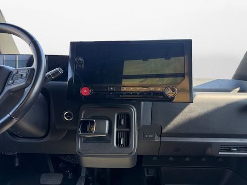 Used 2023 Chevrolet Brightdrop 600 w/ Active Safety Package 2 image 6