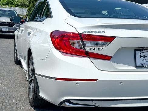 Used 2022 Honda Accord EX-L image 9