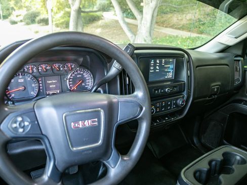 Used 2018 GMC Sierra 1500 2WD Regular Cab image 21