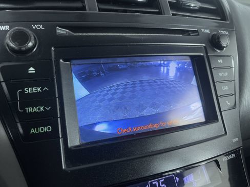 Used 2012 Toyota Prius V Three image 19