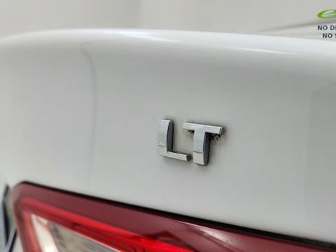 Used 2018 Chevrolet Malibu LT w/ Driver Confidence Package FWD image 18