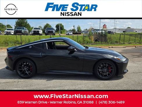 Used 2024 Nissan Z Performance w/ Floor Mat Package RWD image 11