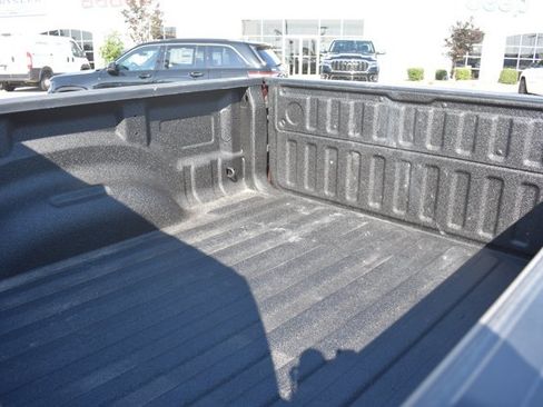 Used 2024 RAM 1500 Laramie AWD/4WD image 13