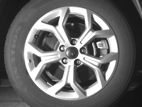 Used 2025 Jeep Compass Latitude AWD/4WD image 13