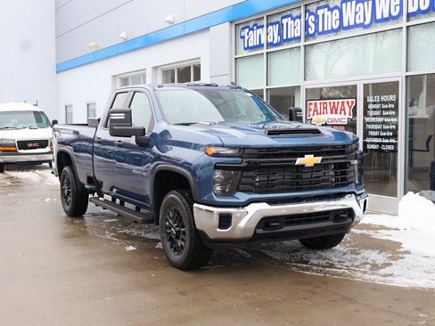 New 2026 Chevrolet Silverado 3500 W/T AWD/4WD image 2