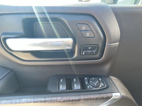 Used 2023 GMC Sierra 2500 Denali w/ Technology Package AWD/4WD image 23