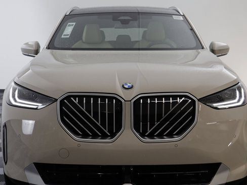 New 2025 BMW X3 xDrive30i w/ Premium Package image 22