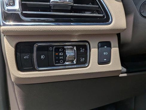 Used 2024 Lincoln Navigator Reserve AWD/4WD image 35