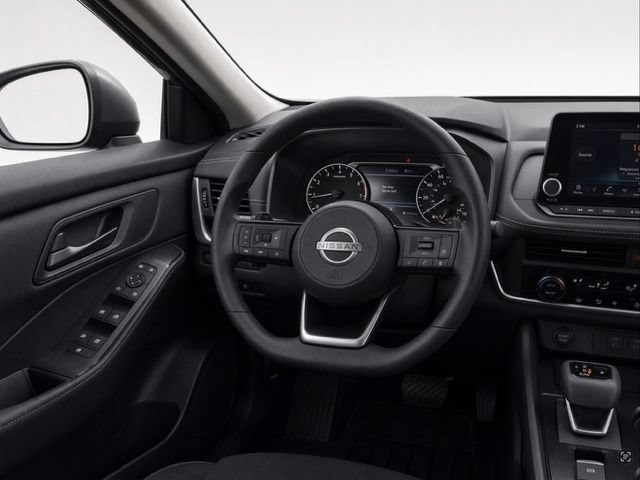 Used 2024 Nissan Rogue S AWD/4WD image 13