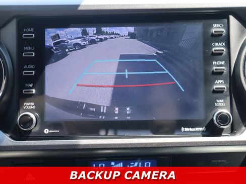 Used 2022 Toyota Tacoma TRD Sport AWD/4WD image 18