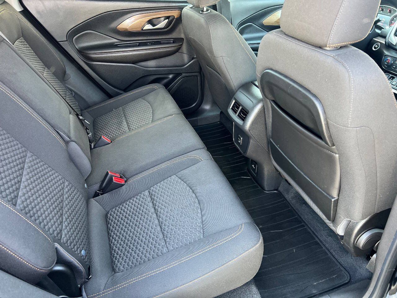 Used 2020 GMC Terrain SLE w/ Driver Convenience Package AWD/4WD image 19