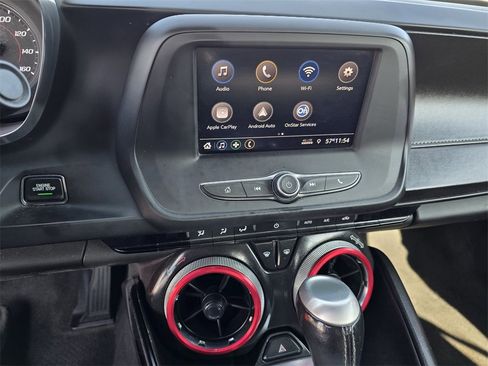 Used 2020 Chevrolet Camaro LT image 16