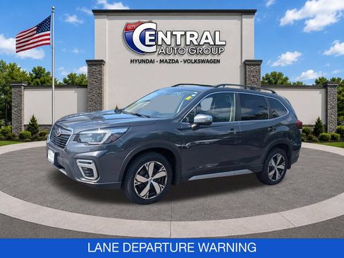 Used 2021 Subaru Forester Touring AWD/4WD image 3