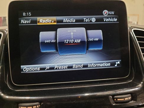 Used 2019 Mercedes-Benz GLS 450 4MATIC image 25