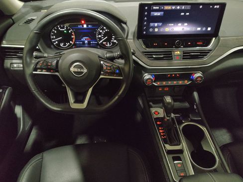 Used 2023 Nissan Altima 2.5 SL FWD image 22