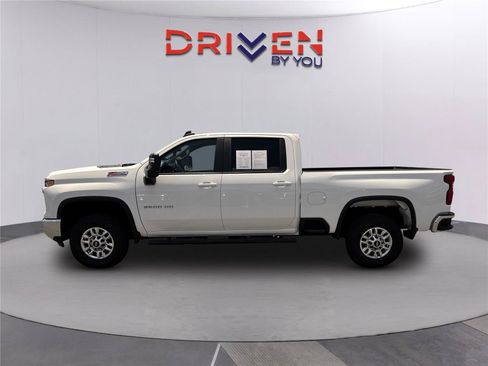 Used 2025 Chevrolet Silverado 2500 LT w/ Convenience Package AWD/4WD image 7