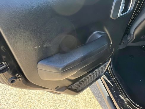 Used 2024 Jeep Wrangler Unlimited Rubicon w/ Convenience Group image 22