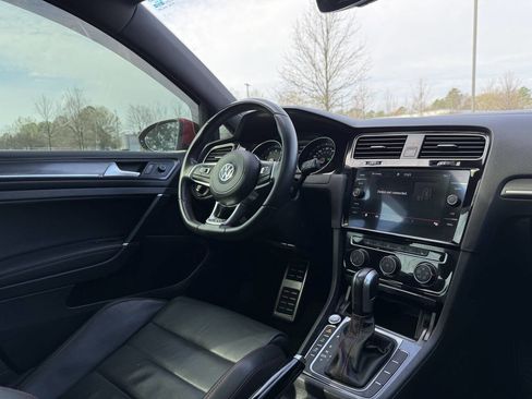 Used 2020 Volkswagen GTI SE image 18