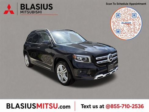 Used 2022 Mercedes-Benz GLB 250 4MATIC w/ Premium Package Lite image 7