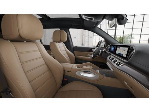 New 2026 Mercedes-Benz GLS 580 4MATIC image 5