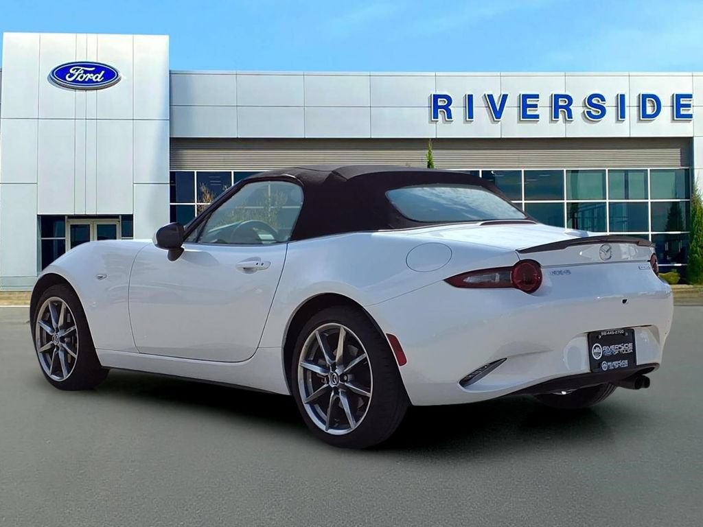 Used 2023 MAZDA MX-5 Miata Grand Touring RWD image 5
