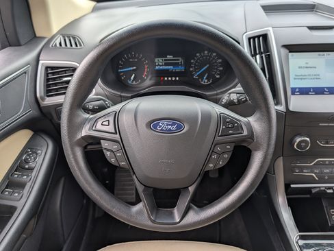 Used 2020 Ford Edge SE FWD image 23