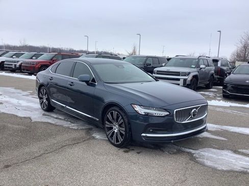 Used 2023 Volvo S90 B6 Ultimate image 3