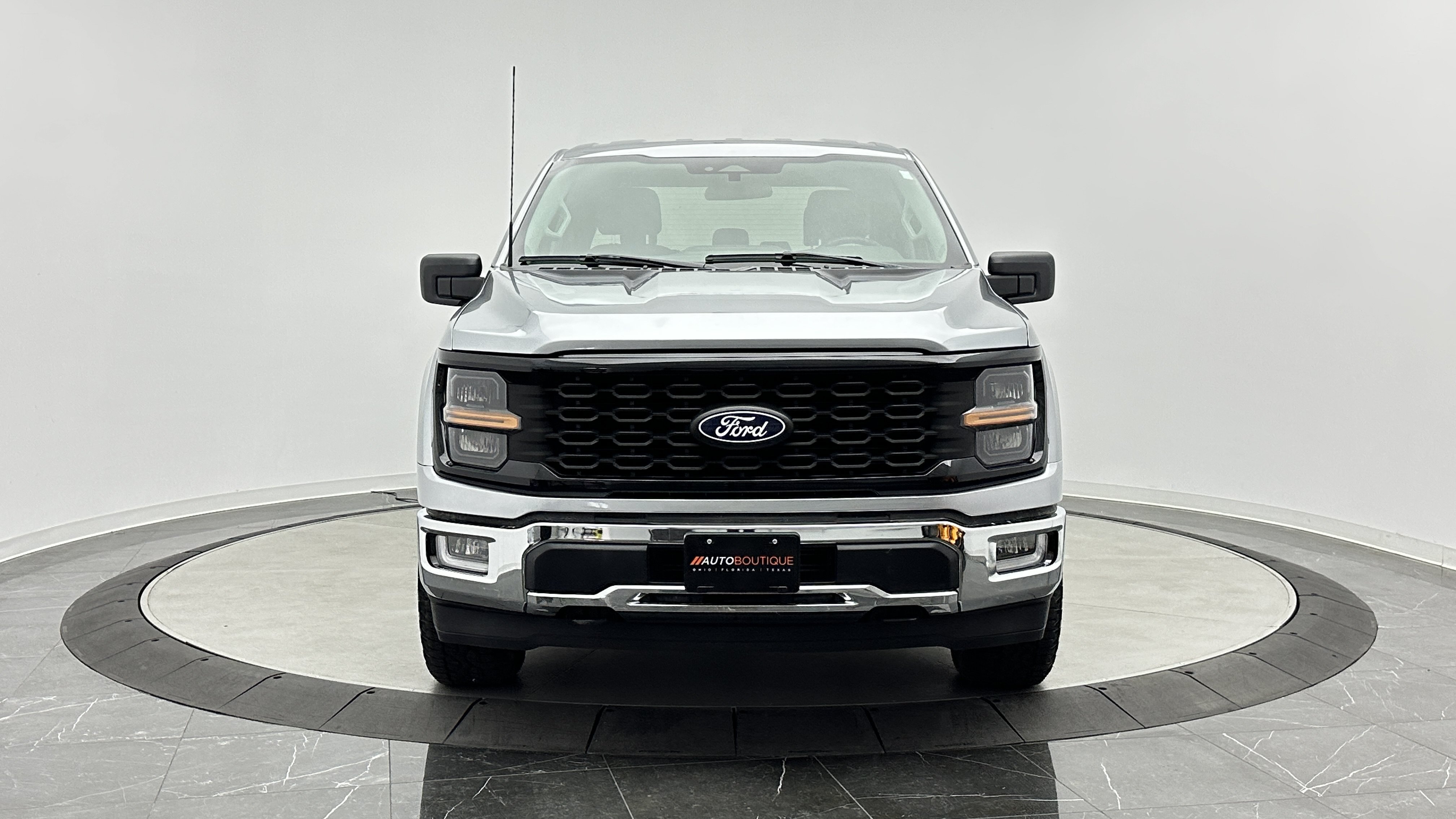 Used 2025 Ford F150 XLT w/ Equipment Group 301A Standard AWD/4WD image 2