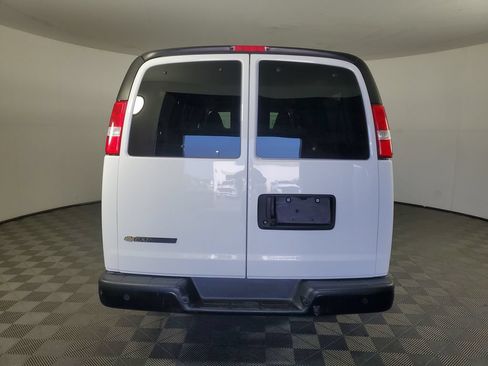 Used 2023 Chevrolet Express 3500 LS RWD image 5