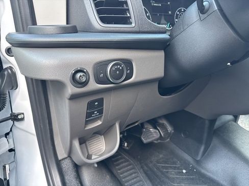 New 2025 Ford Transit 250 148 Medium Roof w/ Load Area Protection Package image 15