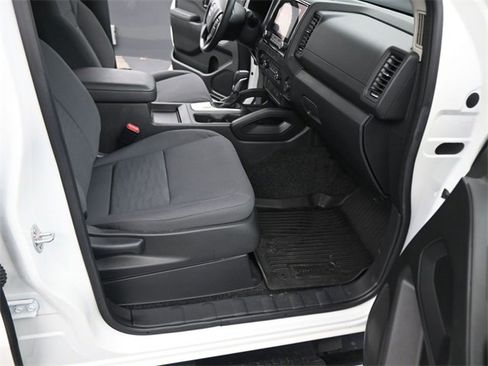 Used 2024 Nissan Frontier S image 12