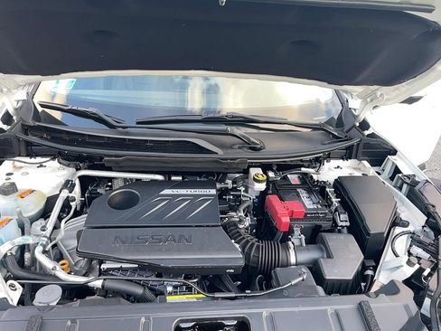 Used 2023 Nissan Rogue SL image 25