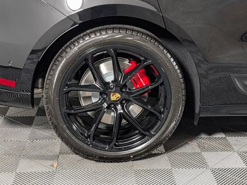 New 2026 Porsche Macan GTS AWD/4WD image 14