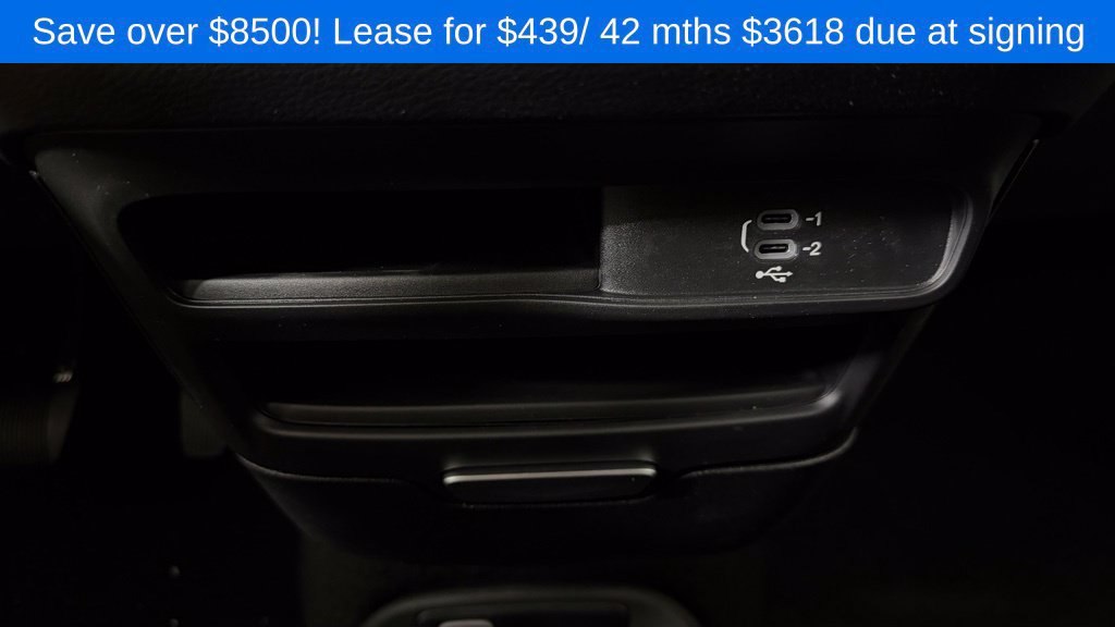 New 2027 Chrysler Pacifica Select FWD image 24